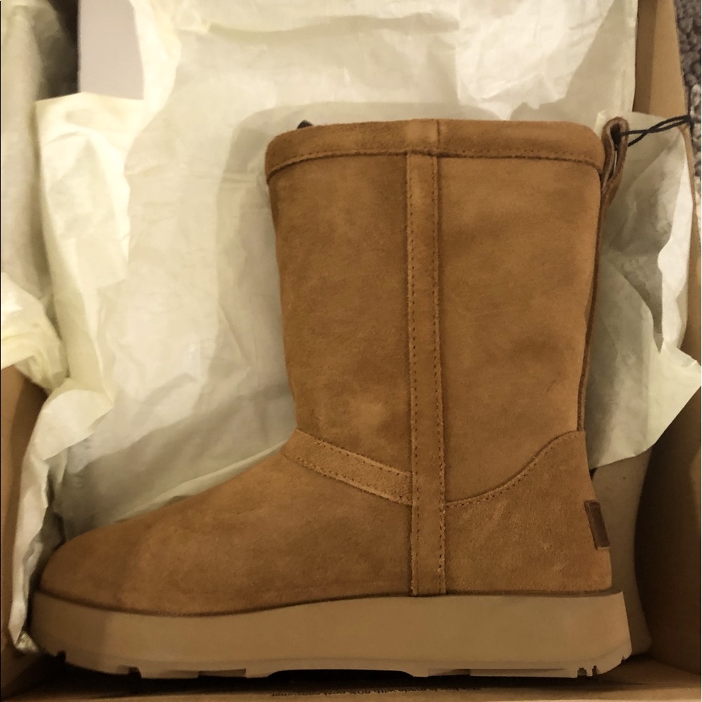UGG waterproof chestnut boots size 6